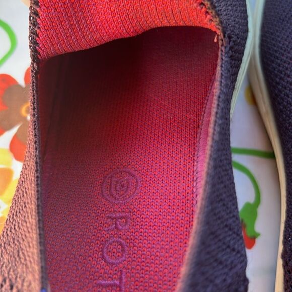 Rothy’s The Original Slip On Sneaker in Berry Lattice - Picture 9 of 9